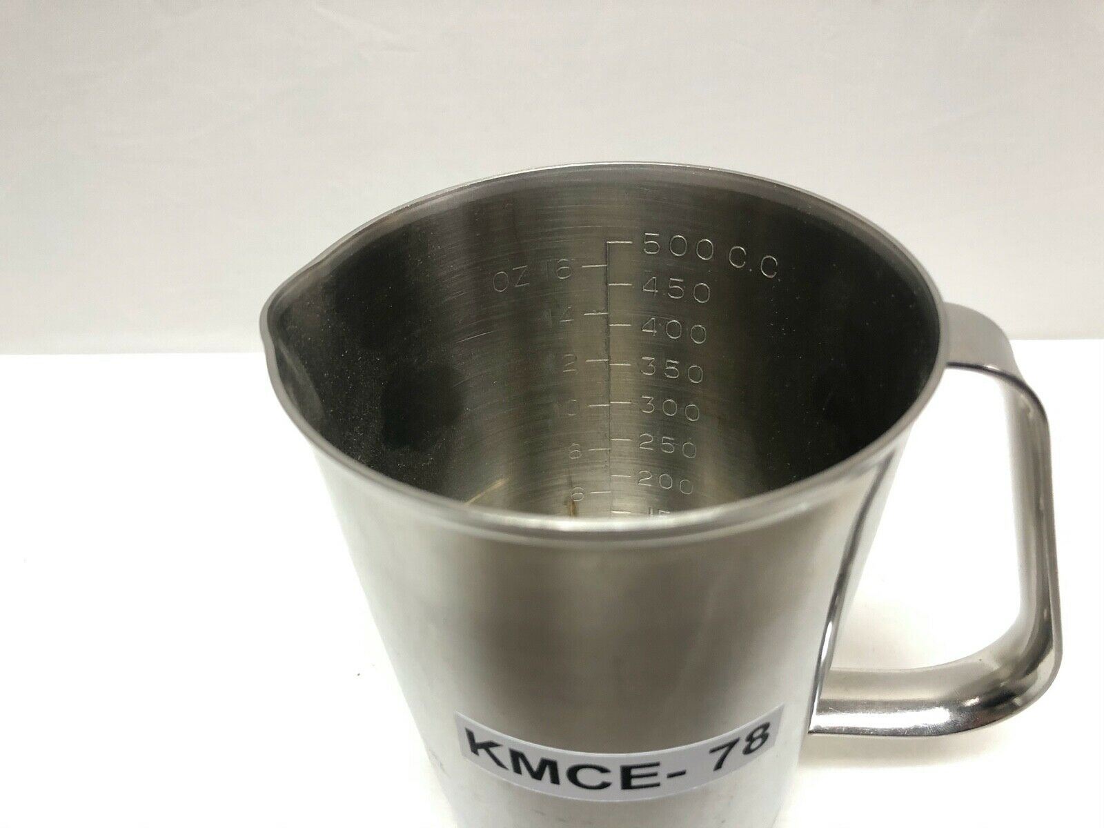 Vollrath 500cc Pitcher Measuring Cup 9516 | KMCE-78 DIAGNOSTIC ULTRASOUND MACHINES FOR SALE