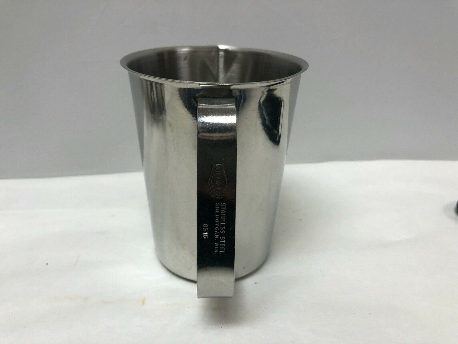 Vollrath 16oz Stainless Steel Pitcher Measuring Cup 8516 | KMCE-74 DIAGNOSTIC ULTRASOUND MACHINES FOR SALE