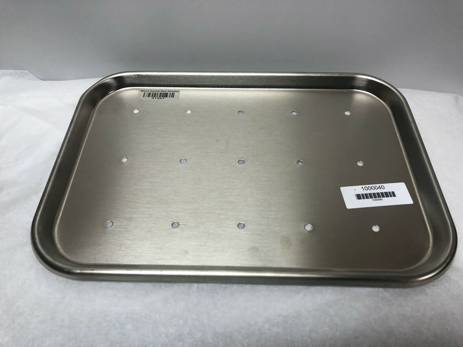 Vollrath Shallow Surgical 14" Tray with Holes | KMCE-165 DIAGNOSTIC ULTRASOUND MACHINES FOR SALE