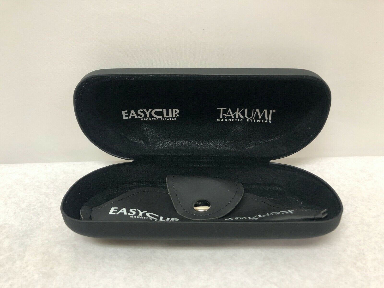 Takumi Magnetic Eyewear Black Optical Eyeglasses Hard Case | KMOPT59