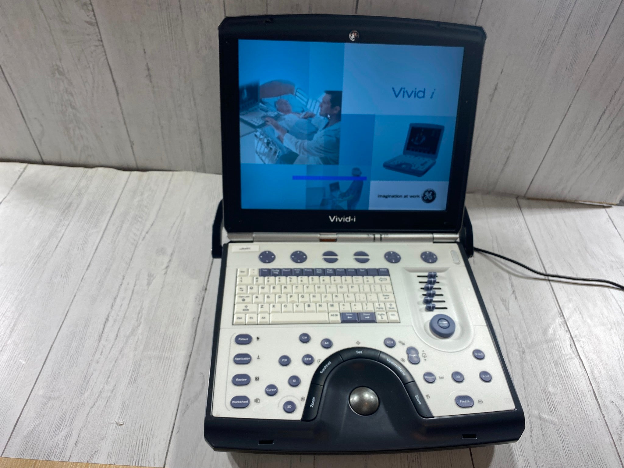 GE Vivid I  Color Doppler Ultrasound Scanner, CW  BT10 with 3s-RS cardiac probe DIAGNOSTIC ULTRASOUND MACHINES FOR SALE