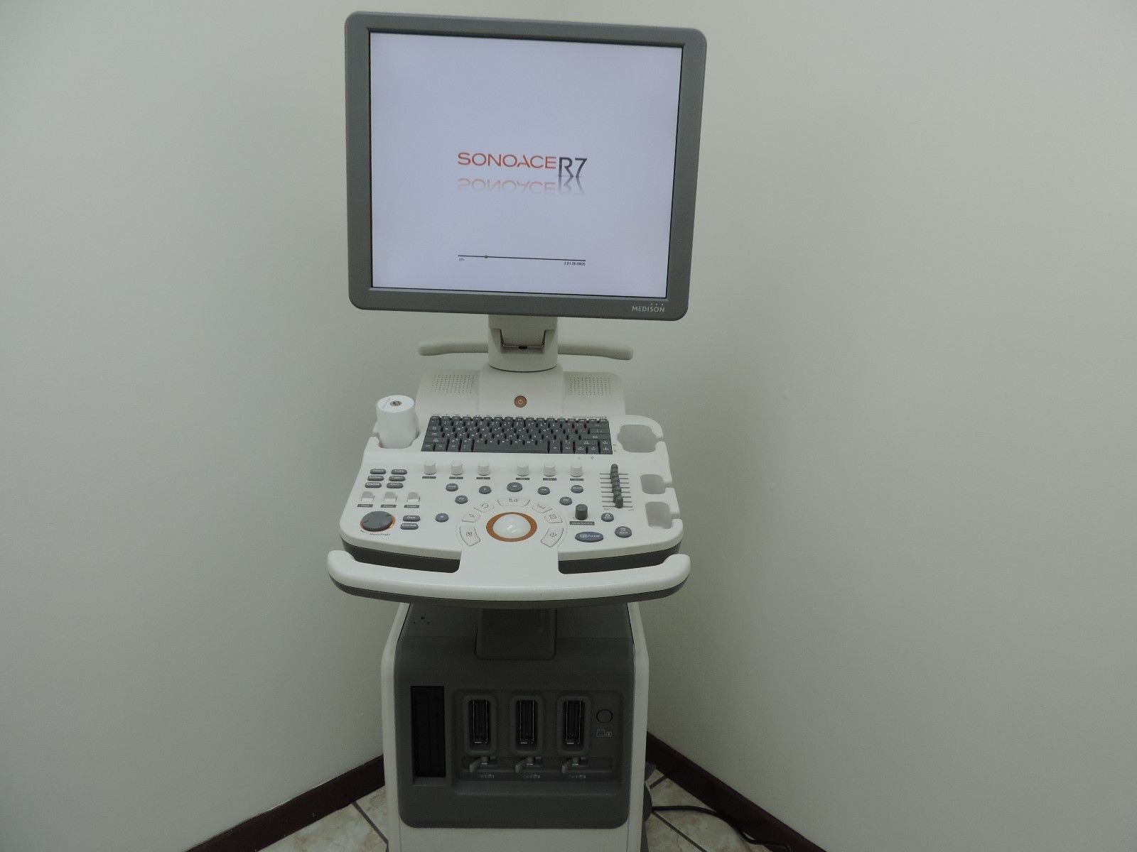 Ultrasound System Samsung Medison SonoAce R7 DIAGNOSTIC ULTRASOUND MACHINES FOR SALE