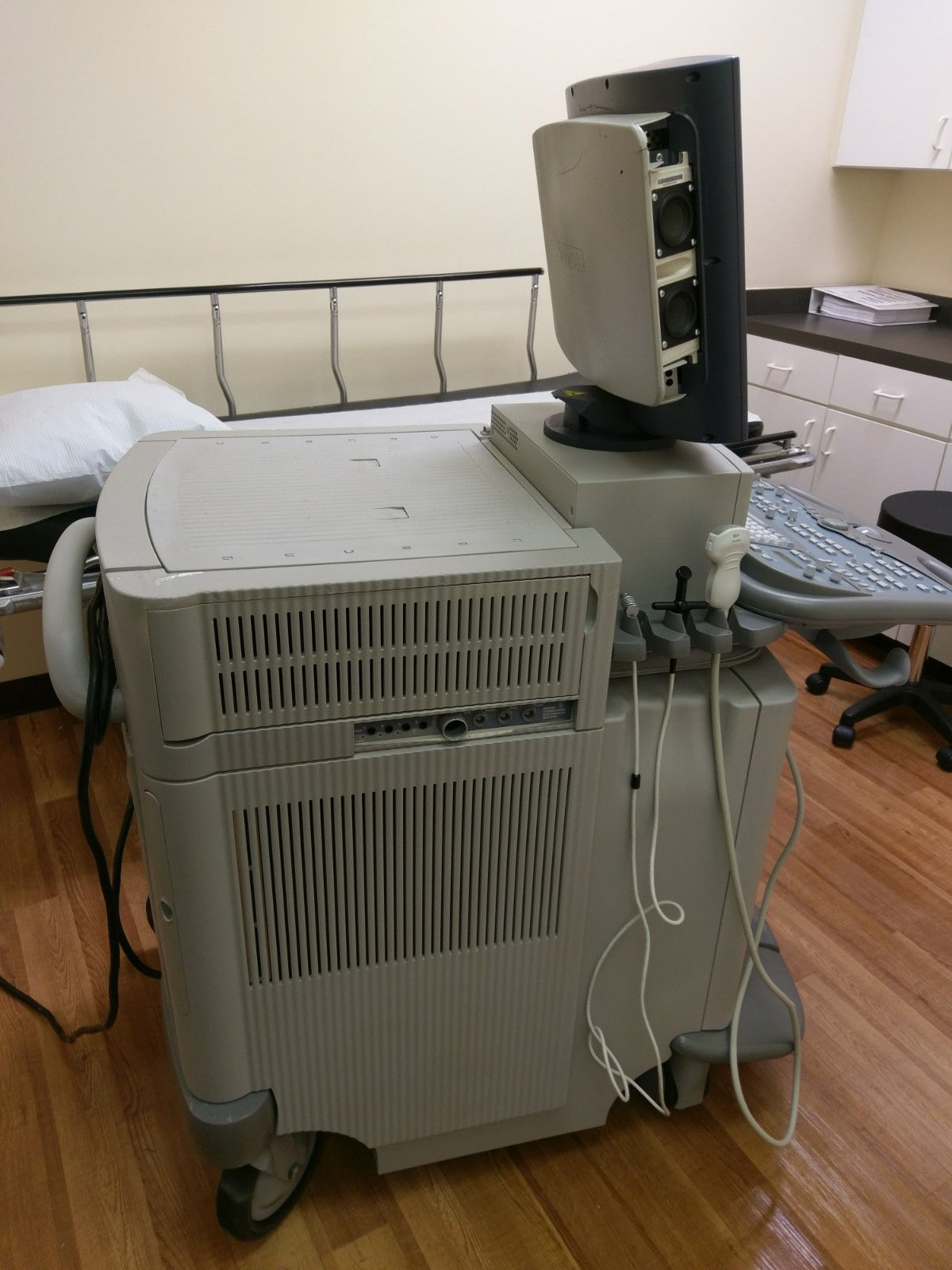 Siemens Sequoia Acuson C512 Cardiac Ultrasound Vascular 4V1 & 8C4 Transducers,  DIAGNOSTIC ULTRASOUND MACHINES FOR SALE