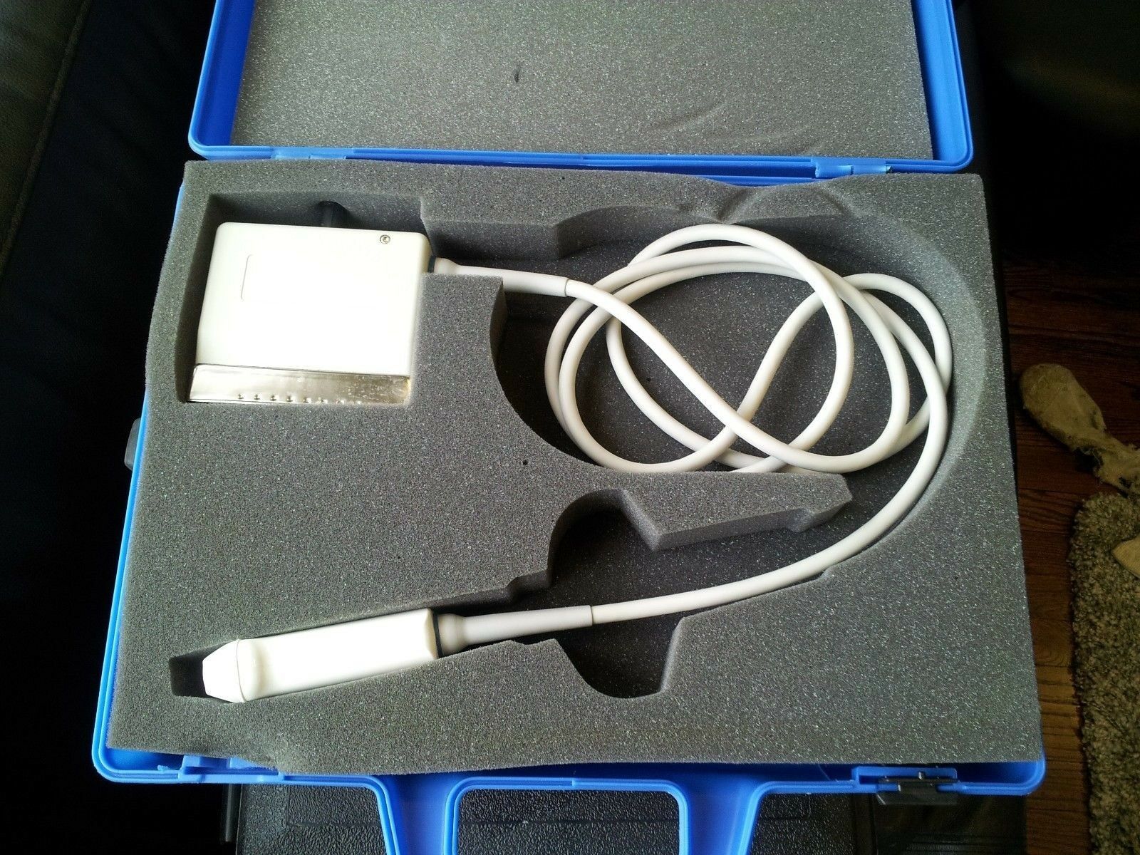 TETRAD CORP ULTRASOUND TRANSDUCER PROBE 7L WITH CASE DIAGNOSTIC ULTRASOUND MACHINES FOR SALE