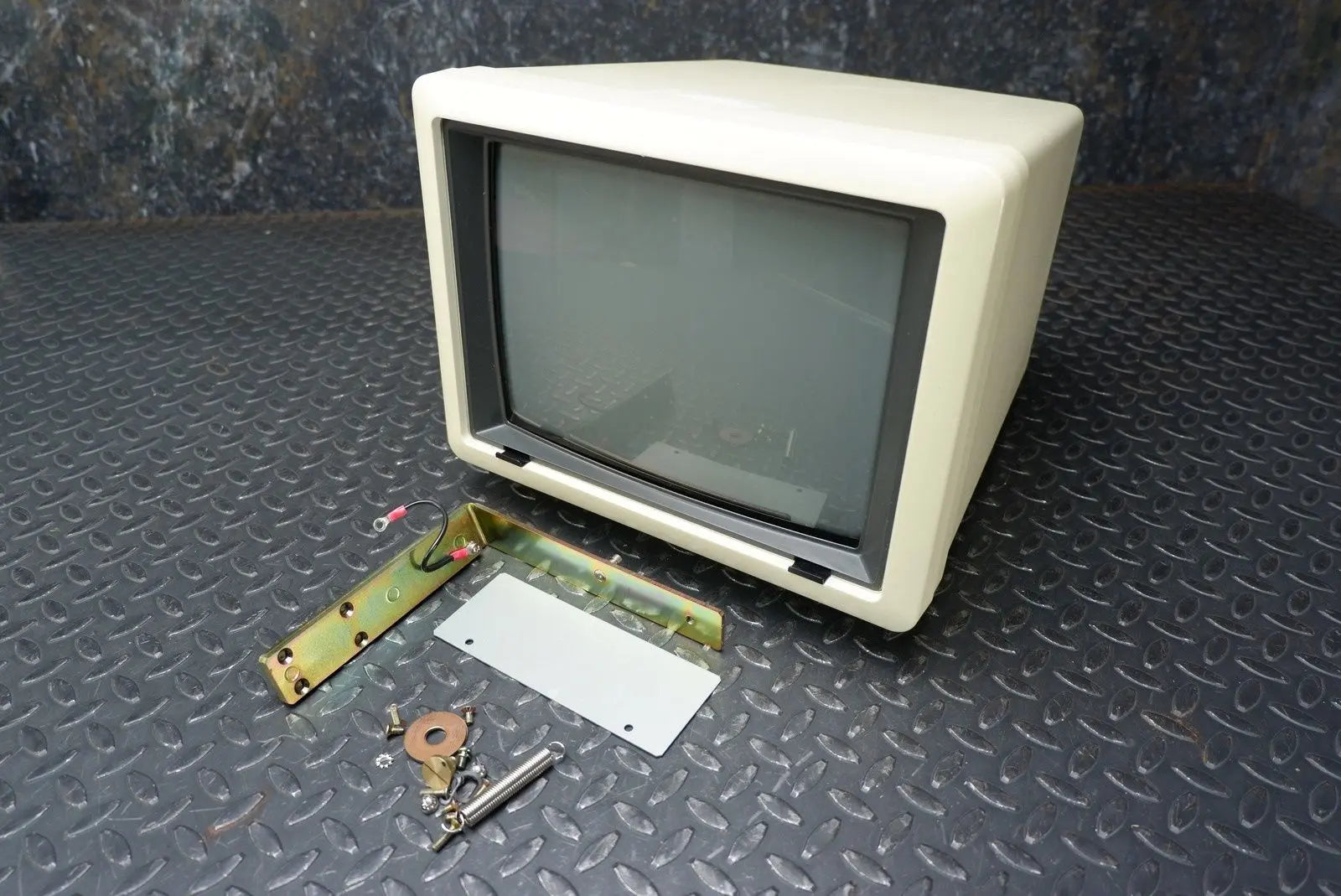 B&W CRT Monitor for GE RT3200 Advantage II Ultrasound Station - Used DIAGNOSTIC ULTRASOUND MACHINES FOR SALE