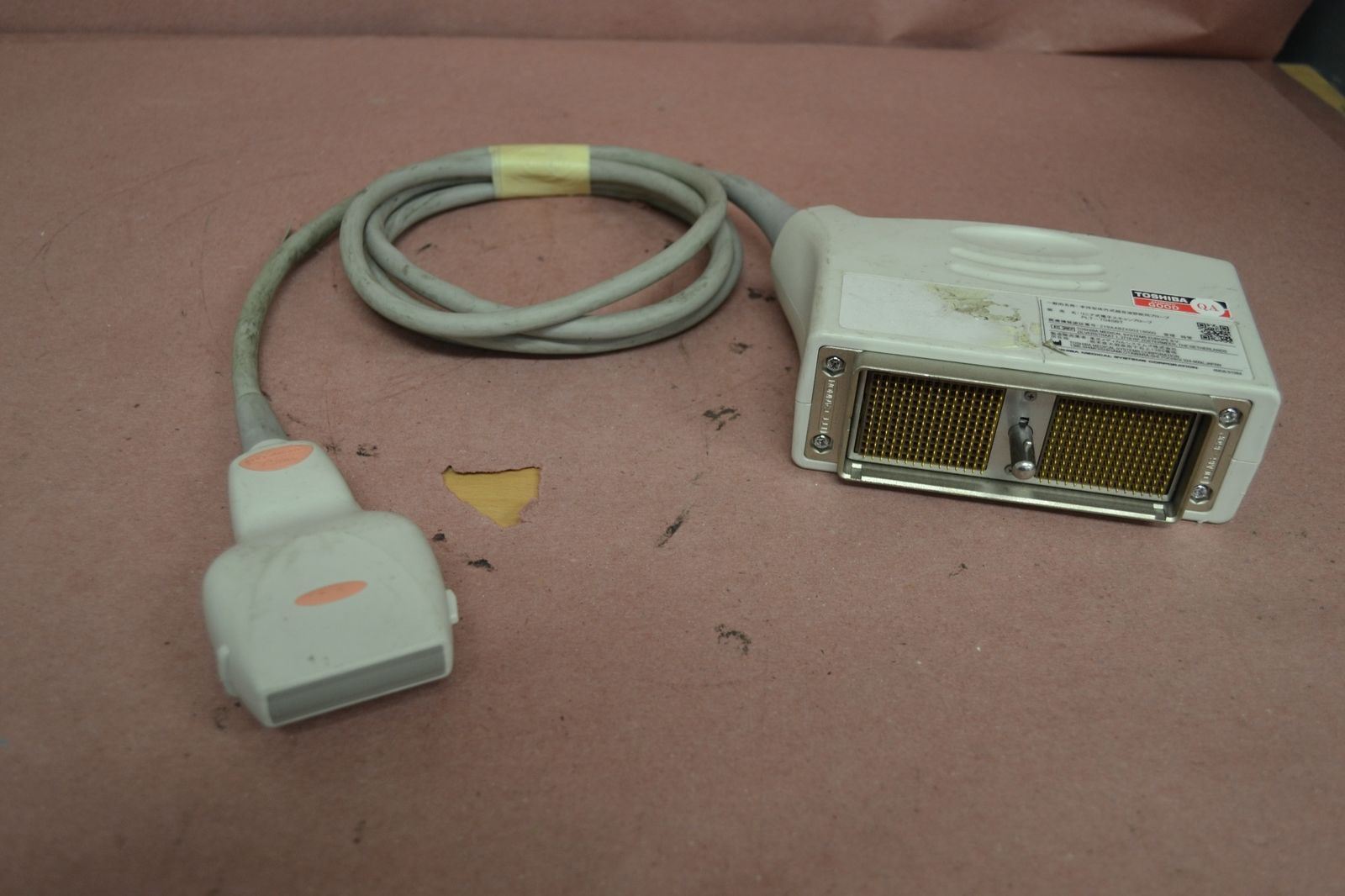 Toshiba Artida PLT-704SBT 11-4.8MHz Linear Ultrasound Transducer Probe DIAGNOSTIC ULTRASOUND MACHINES FOR SALE