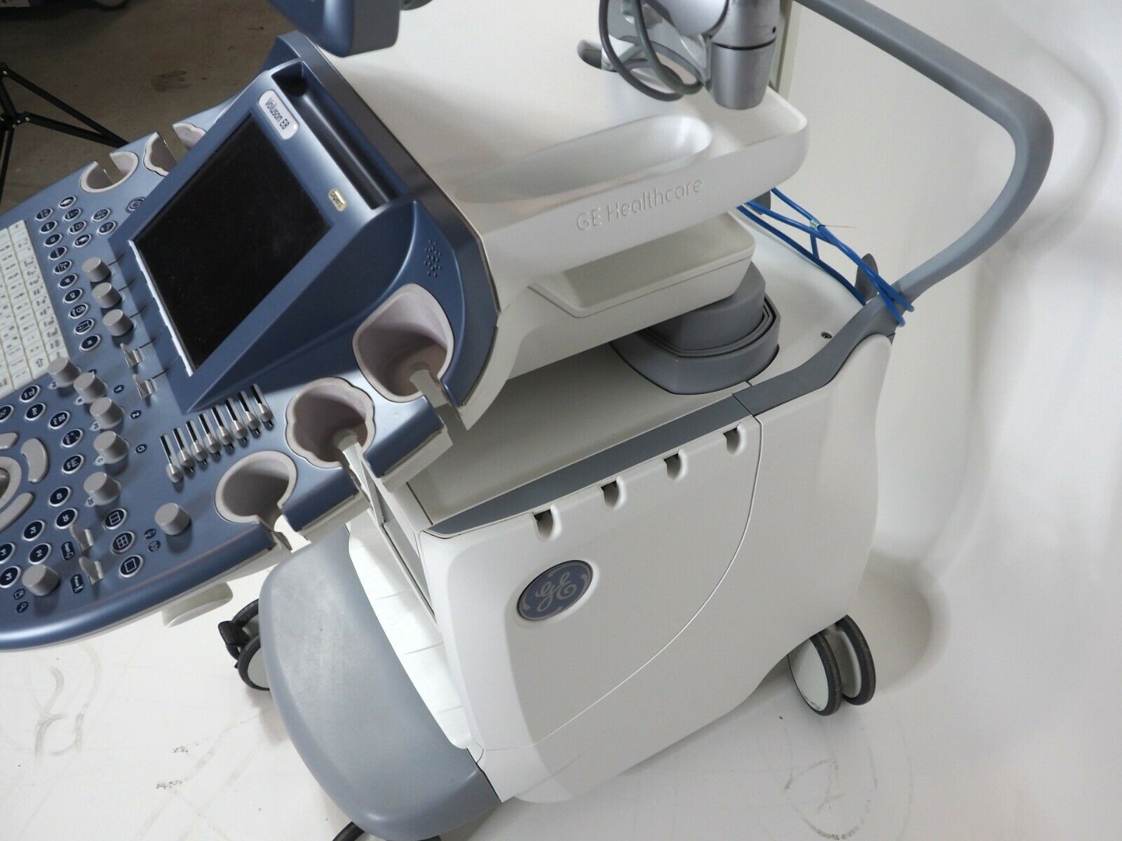 GE Voluson E8 Expert Ultrasound in excellent condition. DIAGNOSTIC ULTRASOUND MACHINES FOR SALE